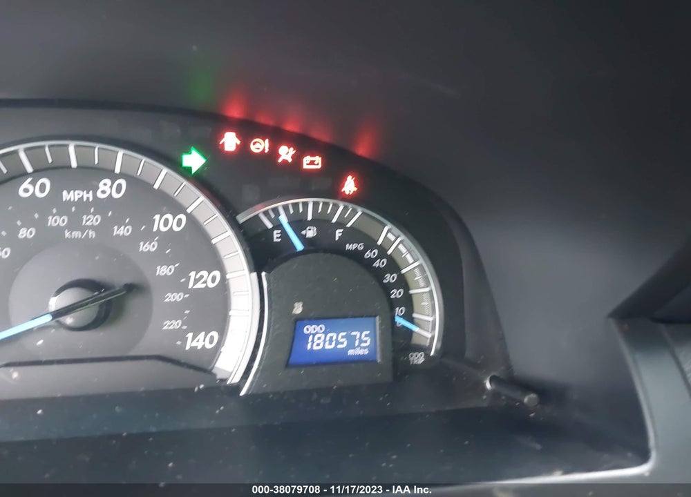 2014 TOYOTA CAMRY SE V6 VIN: 4T1BK1FK5EU540229