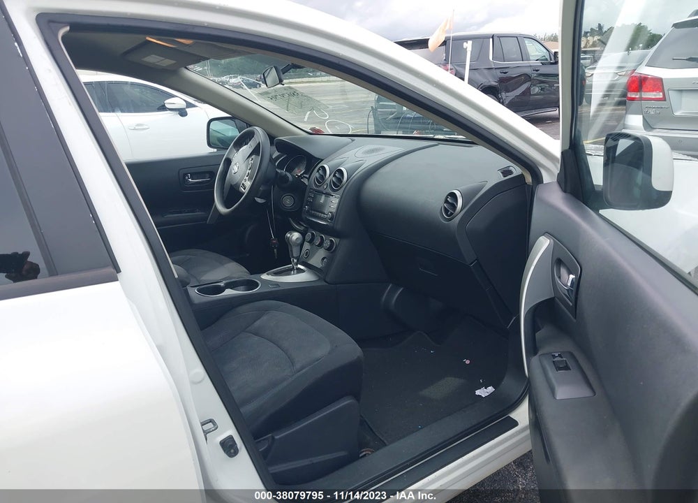 2013 NISSAN ROGUE S VIN: JN8AS5MV8DW150947