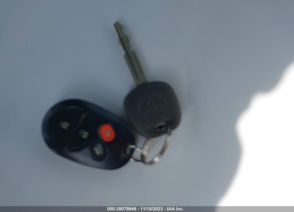 2006 TOYOTA CAMRY SOLARA SE VIN: 4T1CE38P76U638311