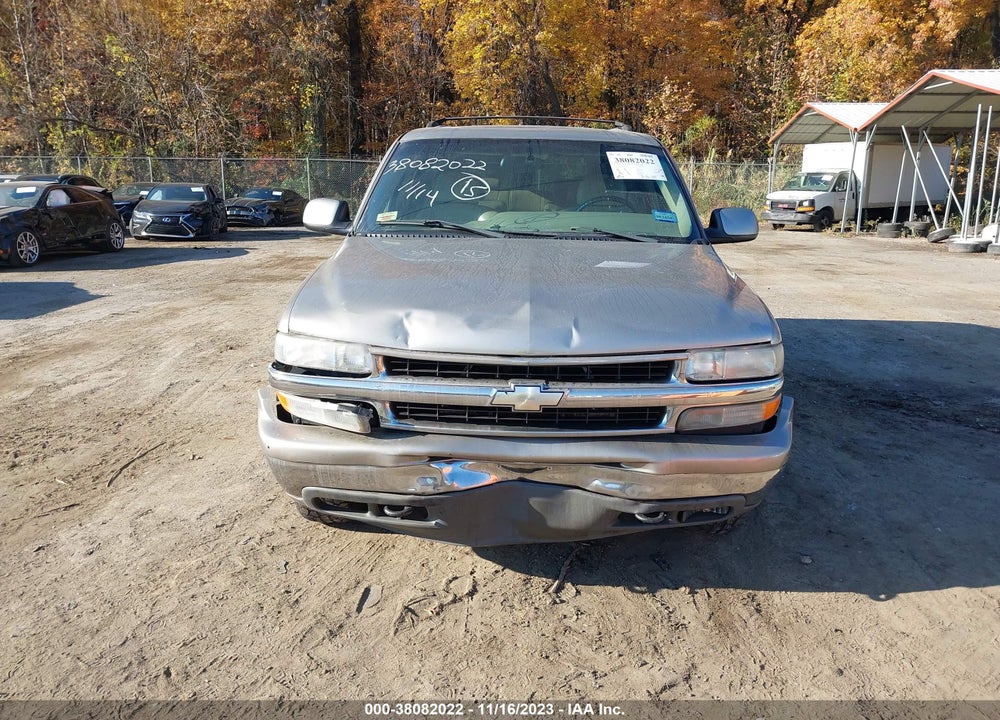2001 CHEVROLET SUBURBAN LT VIN: 3GNEC16T01G178614