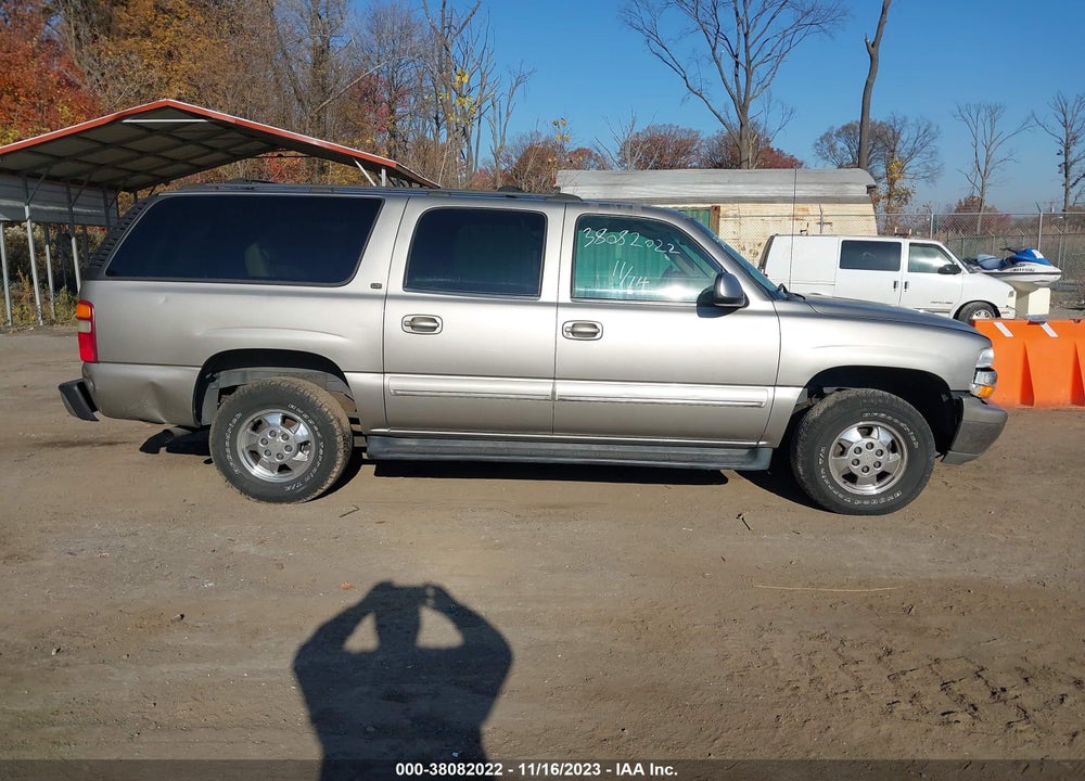 2001 CHEVROLET SUBURBAN LT VIN: 3GNEC16T01G178614