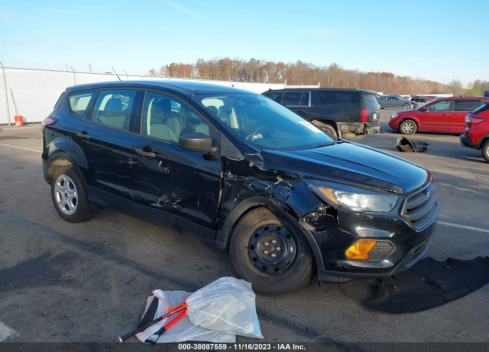 2018 FORD ESCAPE S VIN: 1FMCU0F70JUC07239