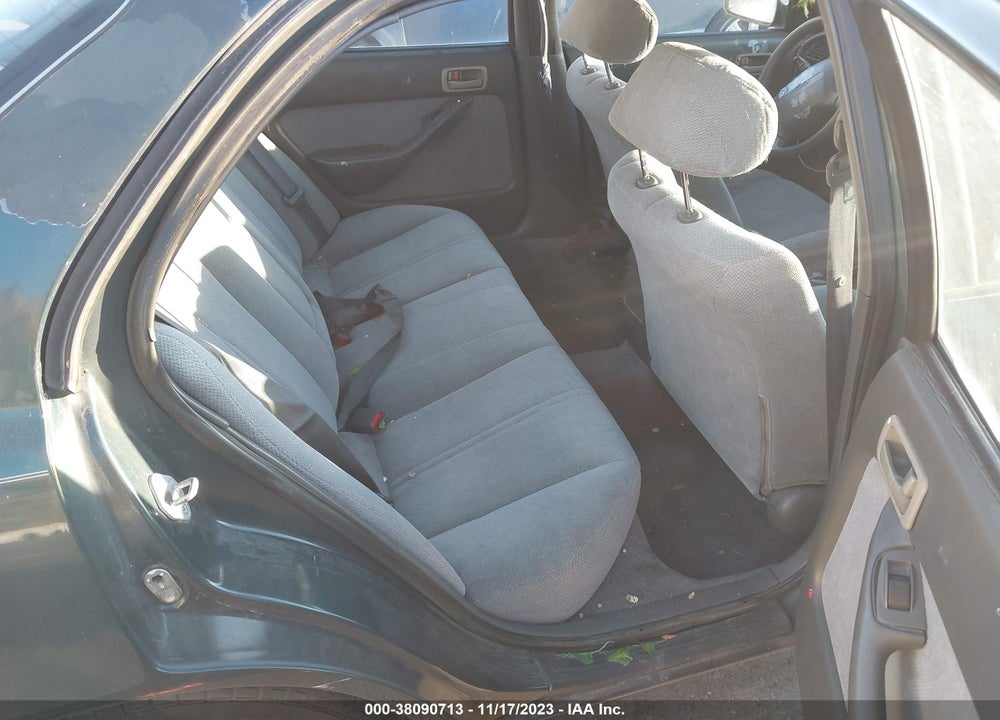 1996 TOYOTA CAMRY LE/XLE/SE VIN: 4T1BF12K8TU861897