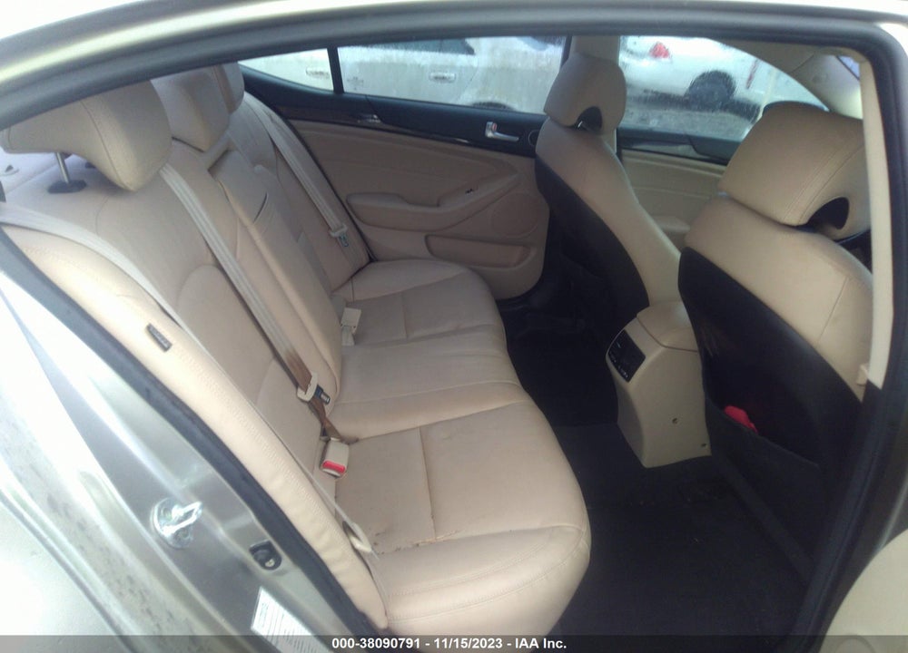 2015 KIA CADENZA VIN: KNALN4D72F5181026