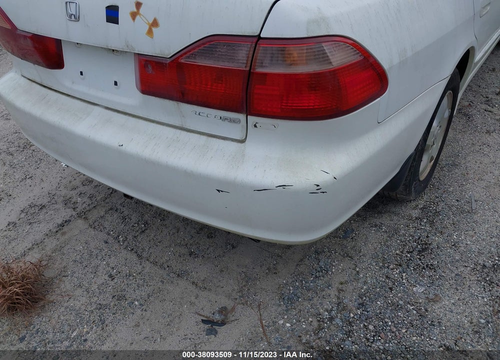 2000 HONDA ACCORD 3.0 EX VIN: 1HGCG1659YA092850