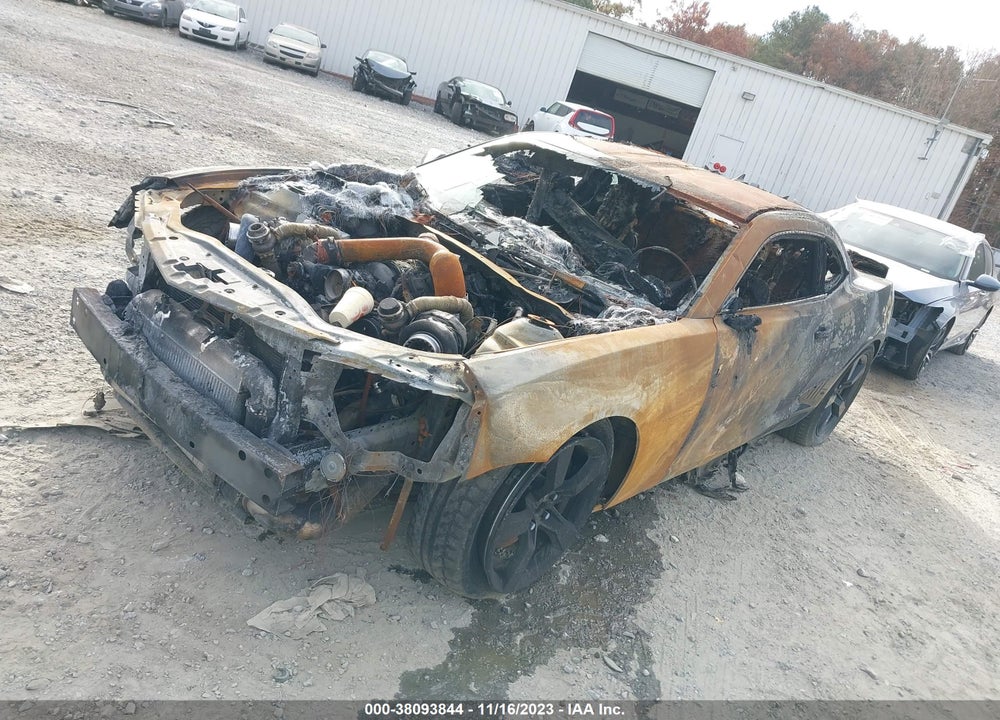 2010 CHEVROLET CAMARO 2SS VIN: 2G1FT1EWXA9201635