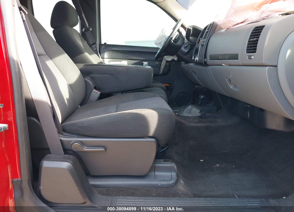 2013 CHEVROLET SILVERADO 1500 LS VIN: 1GCRKREA4DZ315232