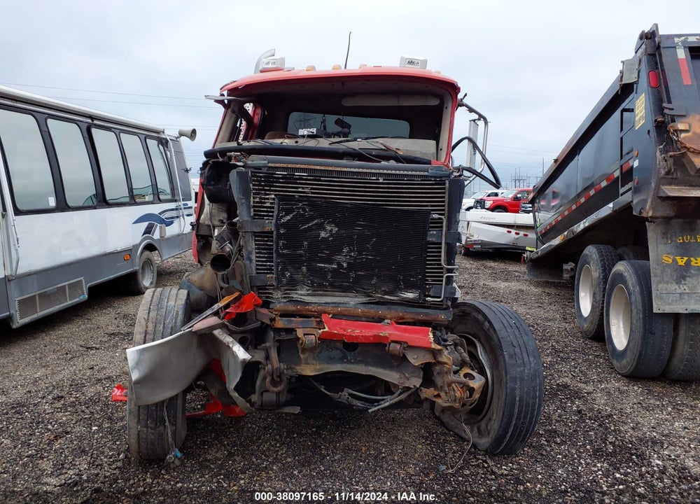 2004 MACK CH613 VIN: 1M2AA13Y84N156929