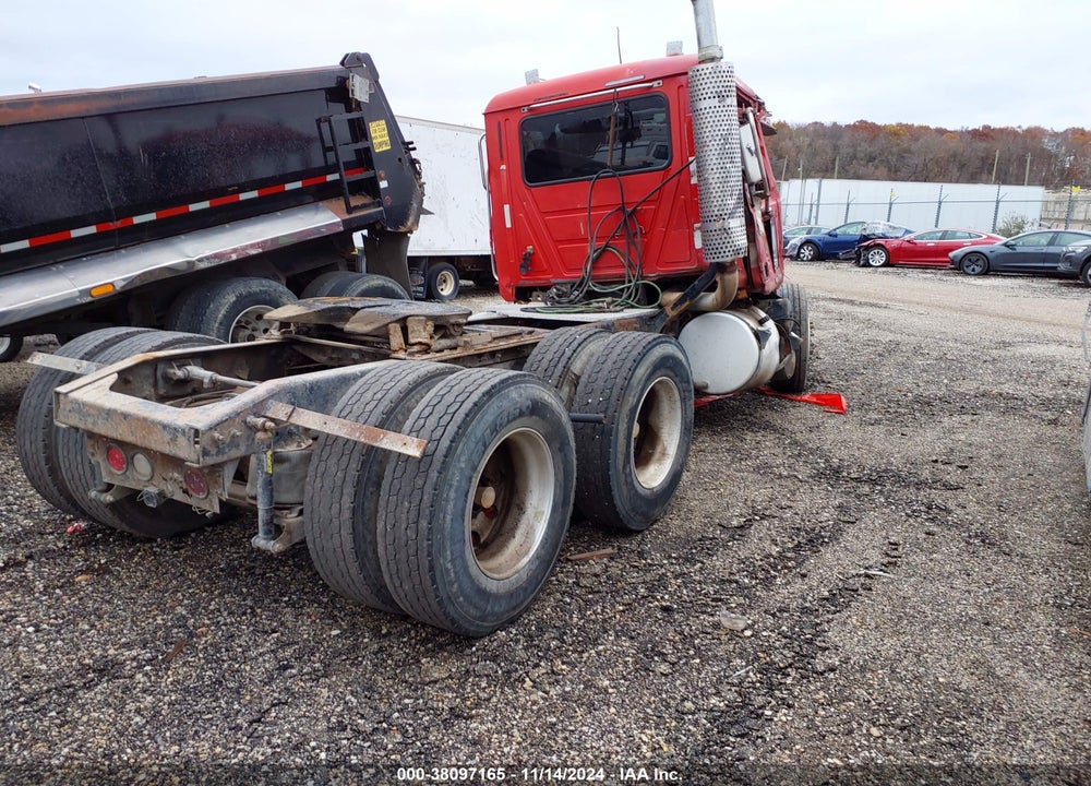 2004 MACK CH613 VIN: 1M2AA13Y84N156929