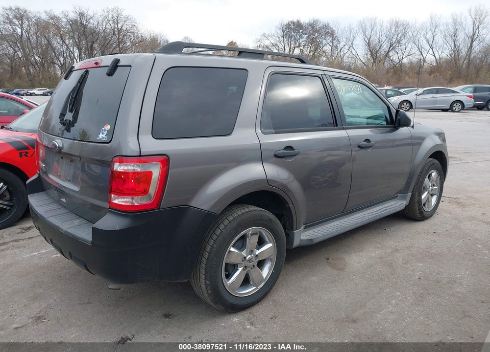 2010 FORD ESCAPE XLT VIN: 1FMCU0D78AKD19124
