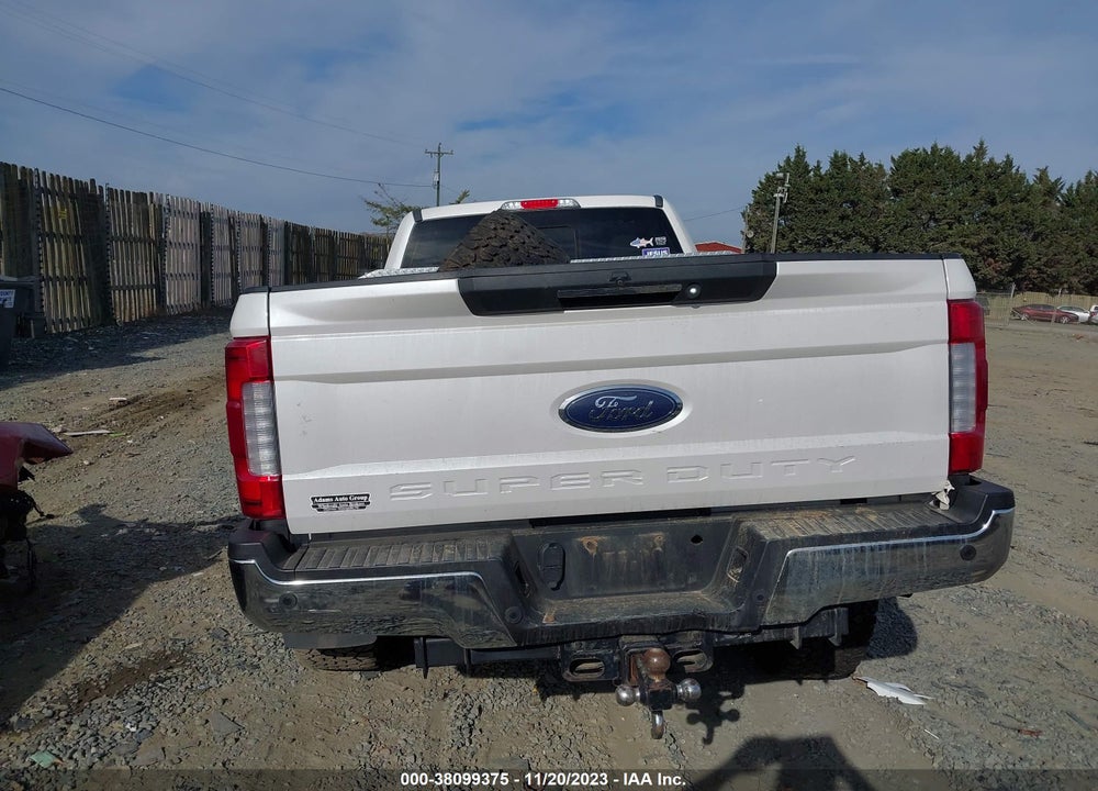 2017 FORD F-350 LARIAT VIN: 1FT8W3BT4HEB73593