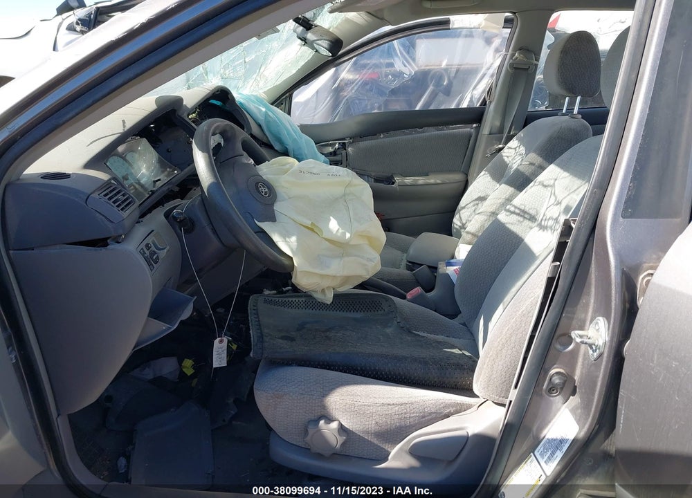 2004 TOYOTA COROLLA LE VIN: 2T1BR32E64C317849