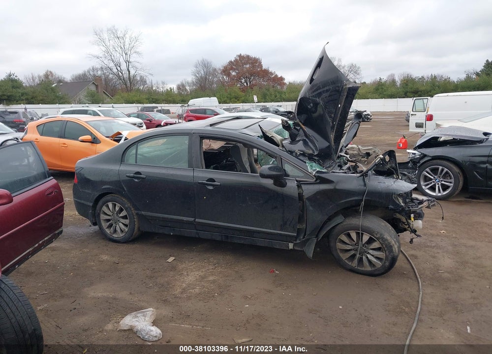 2010 HONDA CIVIC VIN: 19XFA1F82AE011858