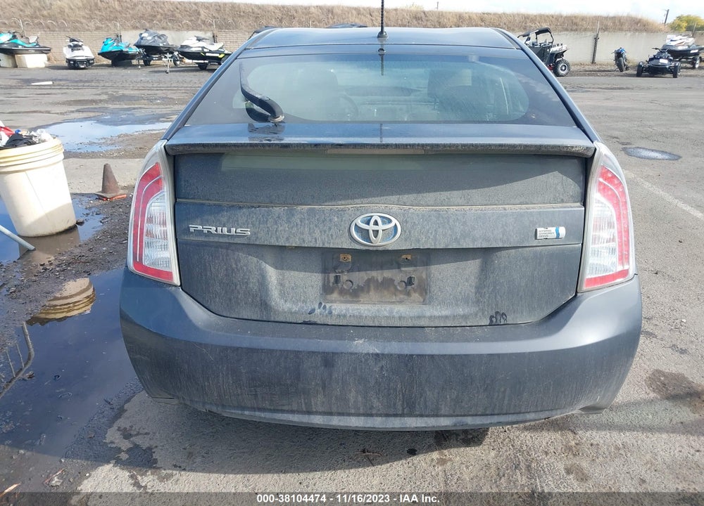 2015 TOYOTA PRIUS TWO VIN: JTDKN3DU9F1929924