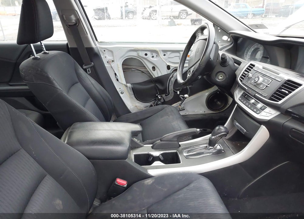 2015 HONDA ACCORD SPORT VIN: 1HGCR2F57FA030778