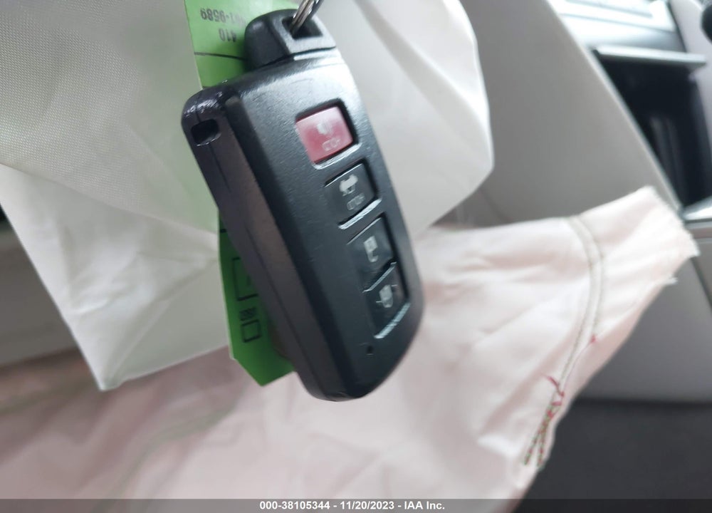 2012 TOYOTA CAMRY HYBRID XLE VIN: 4T1BD1FK8CU001353