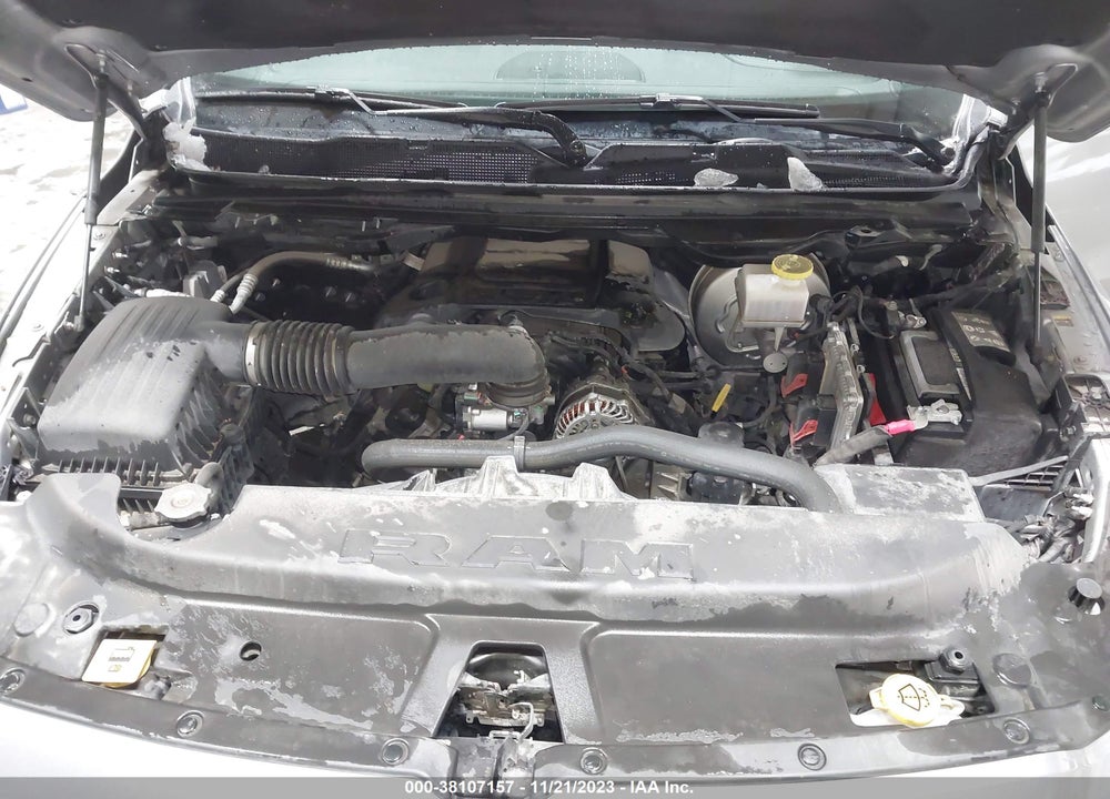 2022 RAM 1500 LAIE  4X4 5'7 BOX VIN: 1C6SRFJT3NN235519
