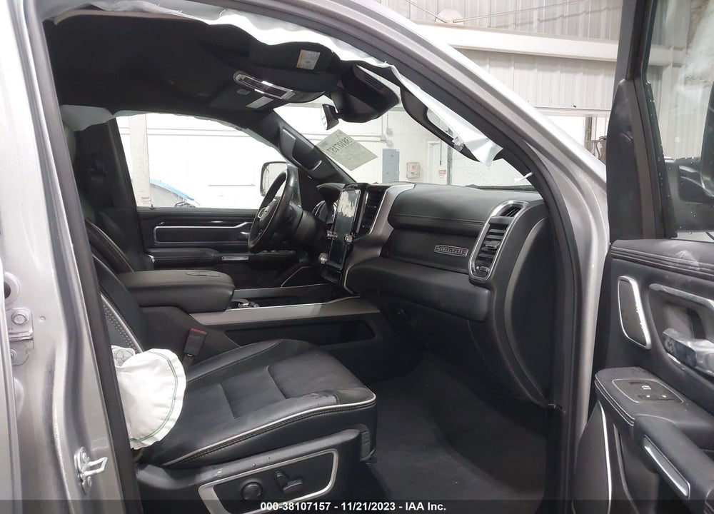 2022 RAM 1500 LAIE  4X4 5'7 BOX VIN: 1C6SRFJT3NN235519