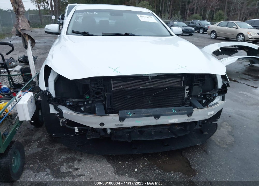 2016 HYUNDAI GENESIS 3.8 VIN: KMHGN4JE7GU128185