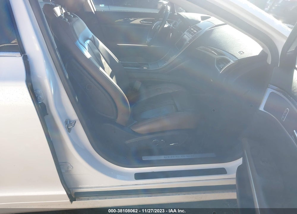 2015 LINCOLN MKZ HYBRID VIN: 3LN6L2LU2FR622079