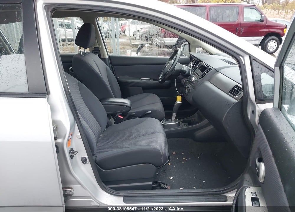 2009 NISSAN VERSA 1.8SL VIN: 3N1BC13E59L420952