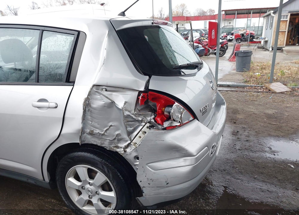 2009 NISSAN VERSA 1.8SL VIN: 3N1BC13E59L420952