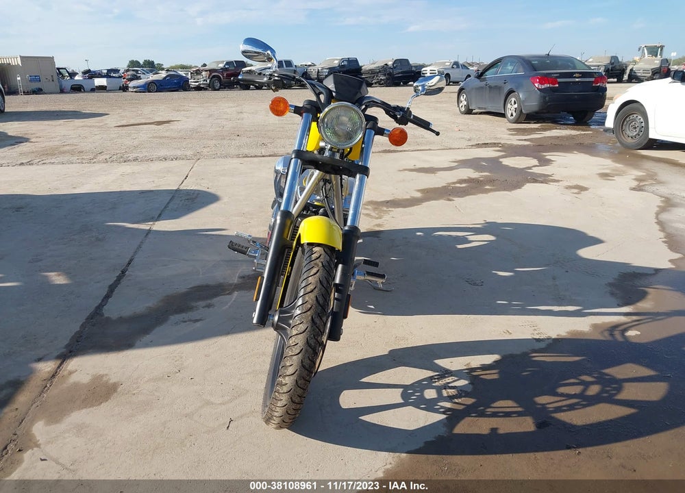 2022 HONDA VT1300 CXA VIN: JH2SC6161NK600034