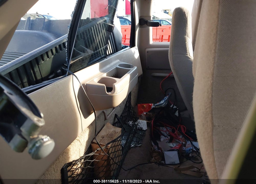 1998 MAZDA B2500 SE VIN: 4F4YR16C2WTM36542