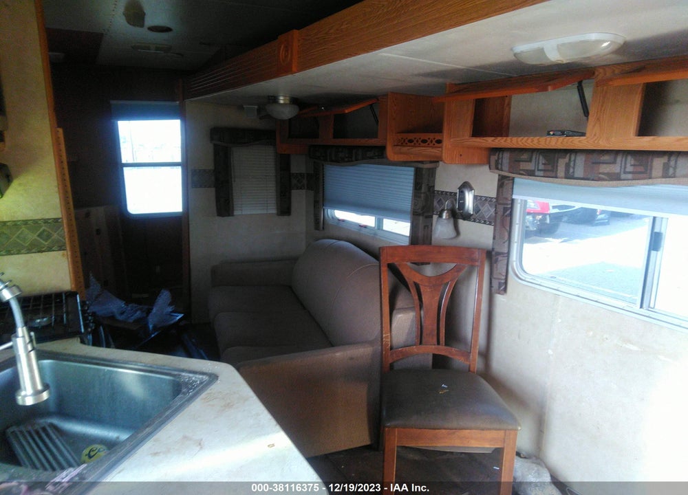 2007 FIVE STAR LAYTON VIN: 1SE300N287C001325