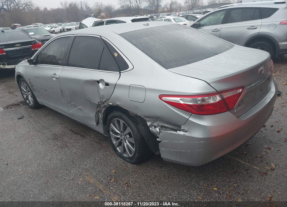 2016 TOYOTA CAMRY XLE VIN: 4T4BF1FK1GR563990