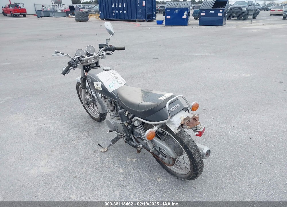2015 YAMAHA SR400 VIN: JYARH04E4FA000376