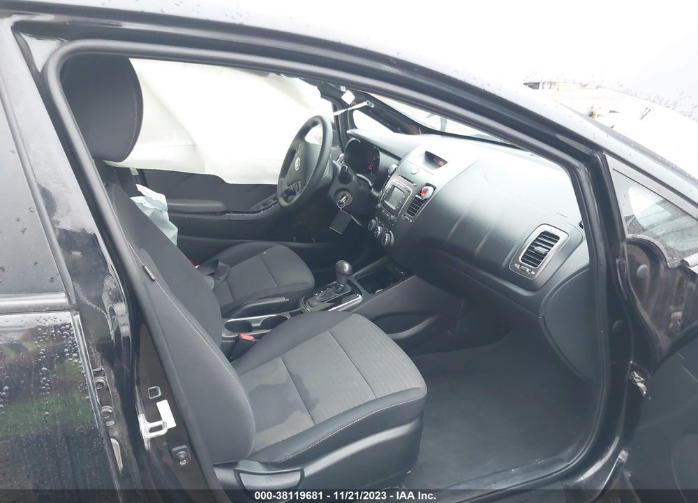 2017 KIA FORTE LX VIN: 3KPFL4A75HE150435