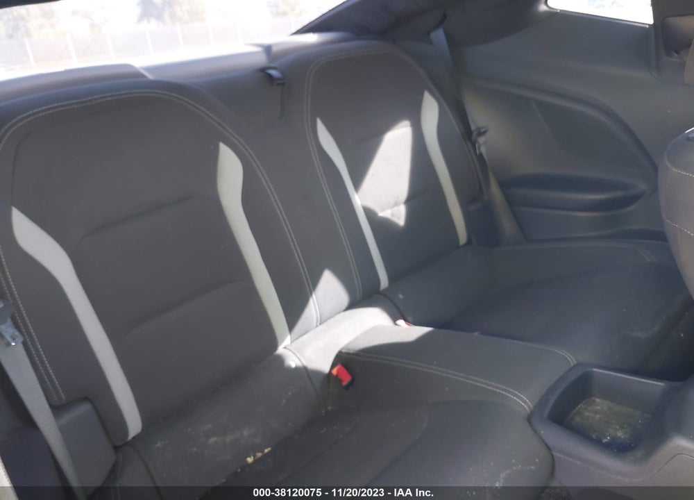 2018 CHEVROLET CAMARO 1LT VIN: 1G1FB1RX0J0143261