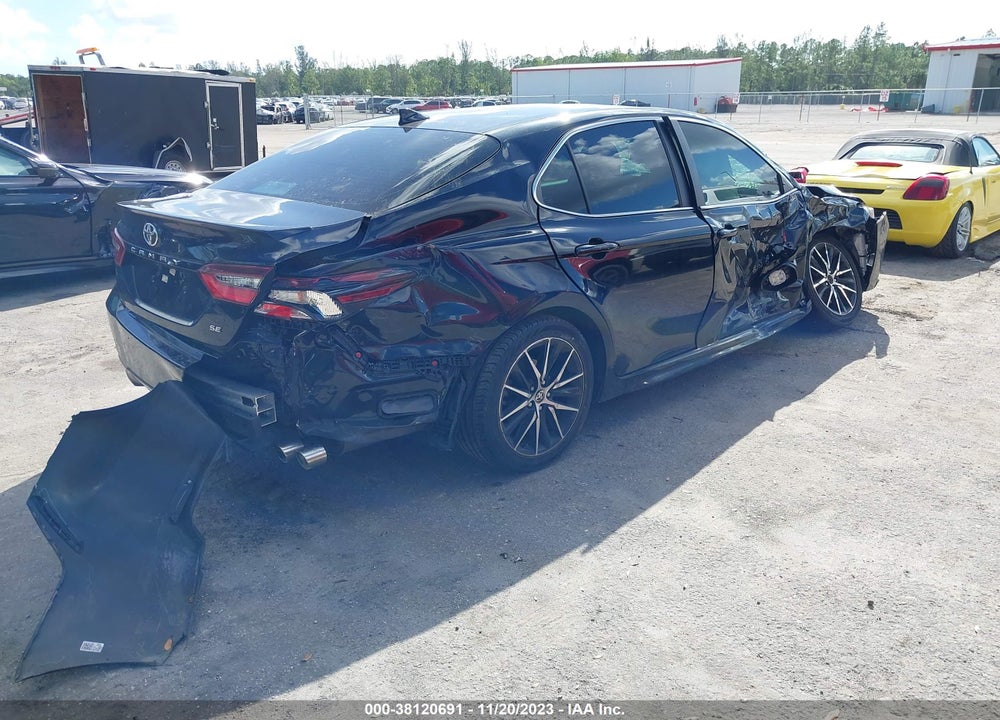 2021 TOYOTA CAMRY SE VIN: 4T1G11AK0MU529637