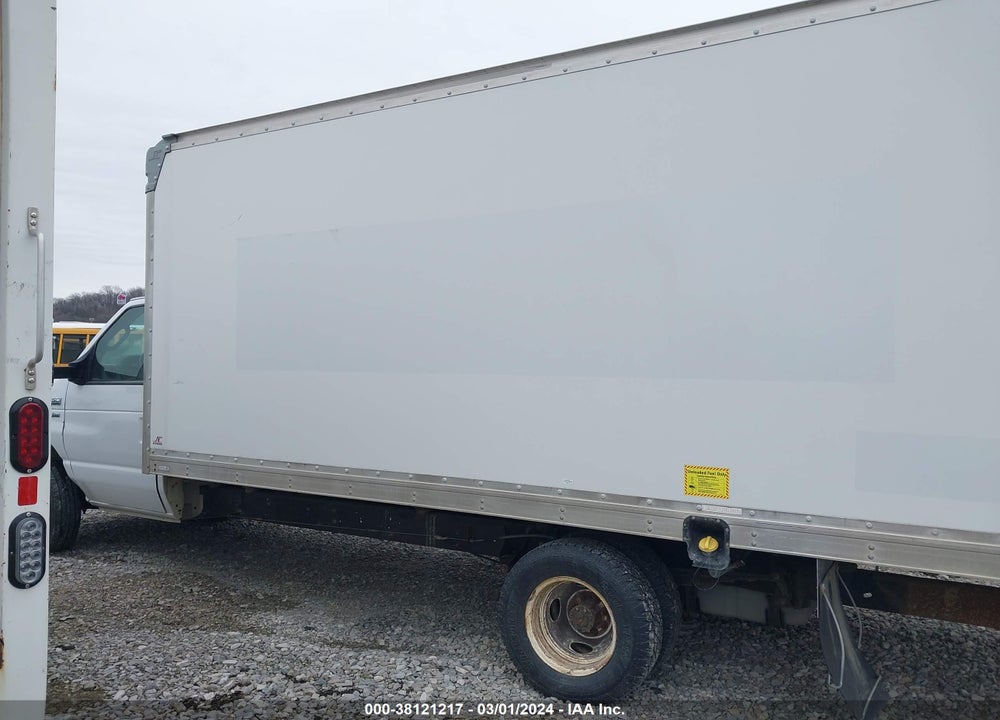 2016 FORD E-350 CUTAWAY VIN: 1FDWE3FL8GDC20404