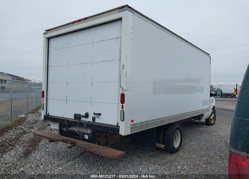 2016 FORD E-350 CUTAWAY VIN: 1FDWE3FL8GDC20404