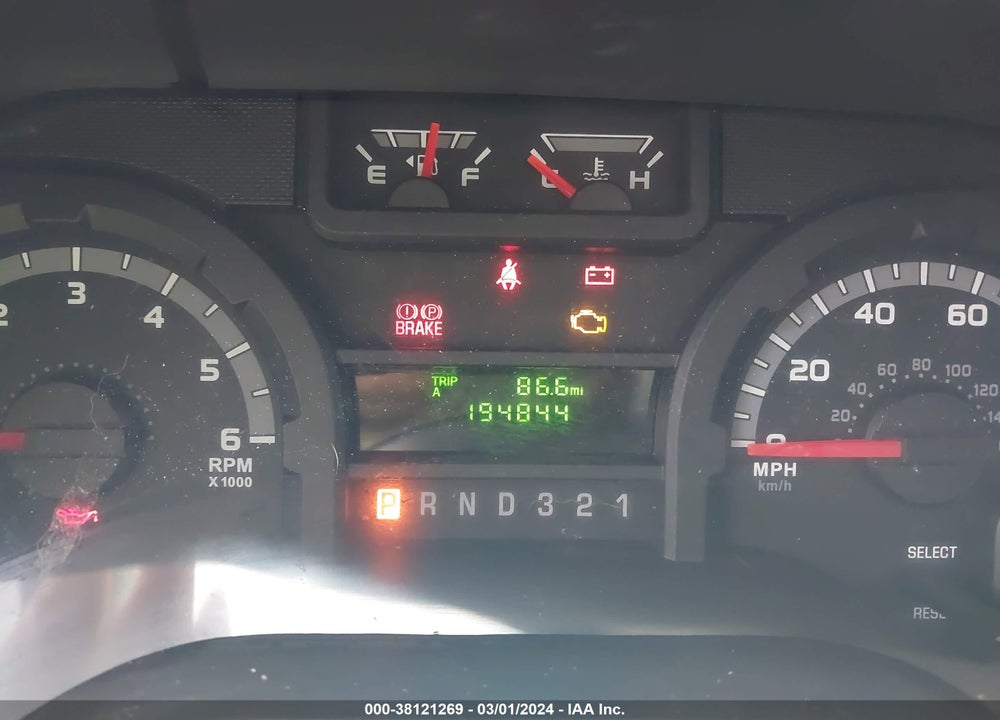 2015 FORD E-350 CUTAWAY VIN: 1FDWE3FL2FDA21606