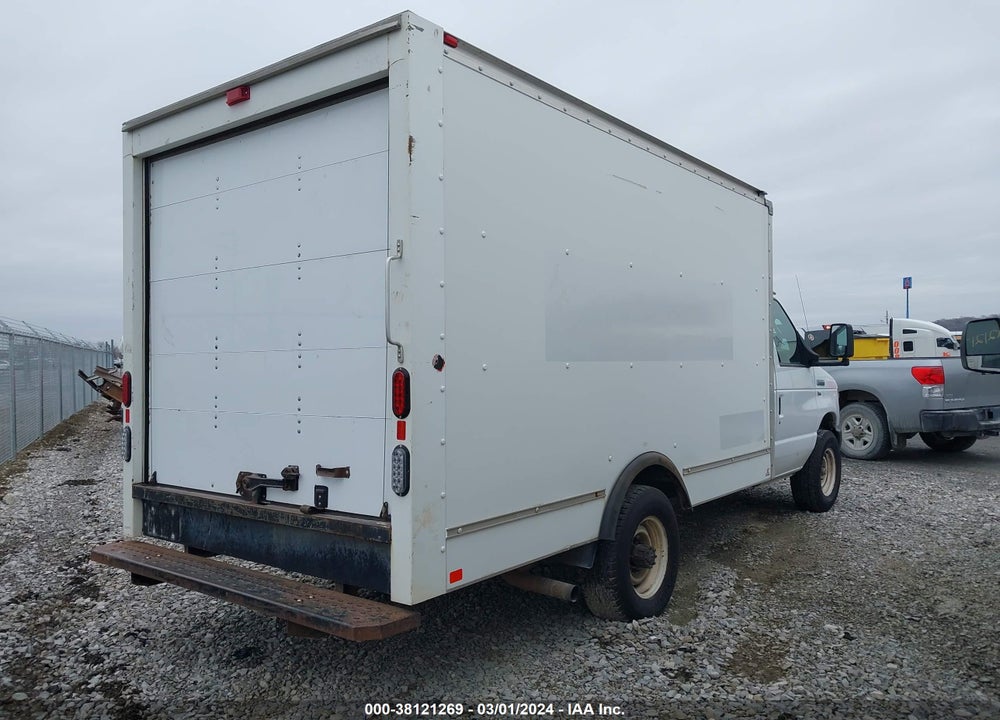 2015 FORD E-350 CUTAWAY VIN: 1FDWE3FL2FDA21606