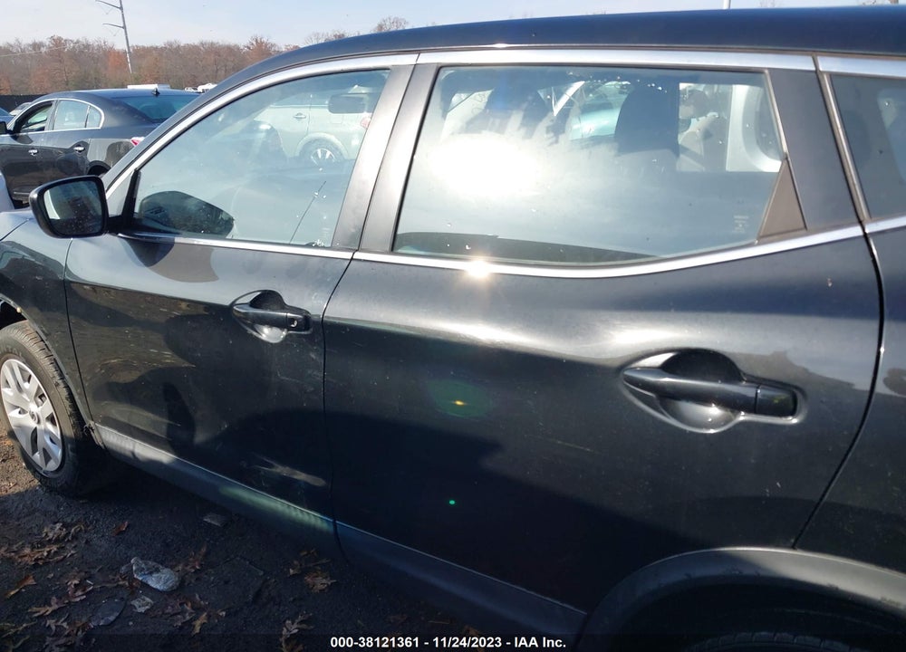 2018 NISSAN ROGUE SPORT S VIN: JN1BJ1CP3JW156877