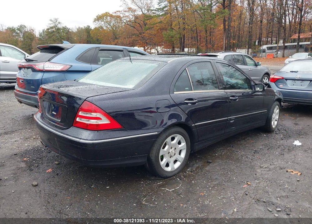 2005 MERCEDES-BENZ C 240 LUXURY VIN: WDBRF61JX5A655248