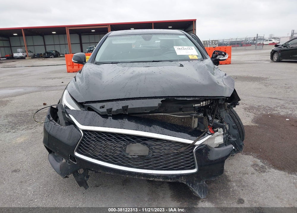 2018 INFINITI QX30 LUXURY VIN: SJKCH5CP6JA058716