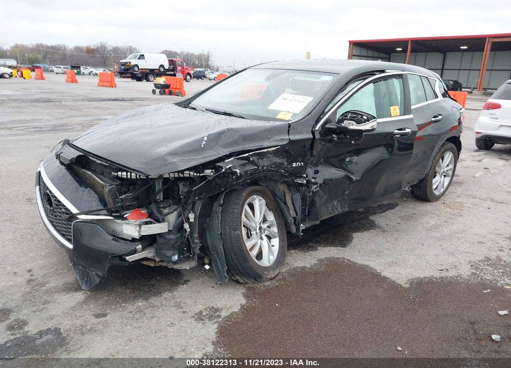 2018 INFINITI QX30 LUXURY VIN: SJKCH5CP6JA058716