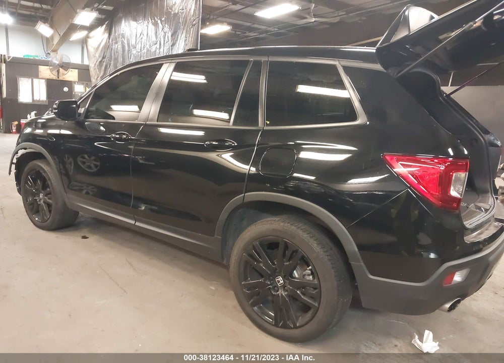 2021 HONDA PASSPORT AWD SPORT VIN: 5FNYF8H25MB038563