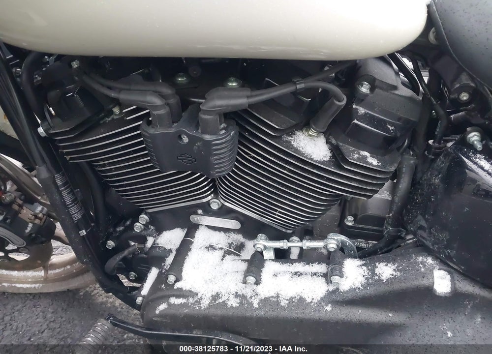 2023 HARLEY-DAVIDSON FXLRST VIN: 1HD1YXZ11PB051117