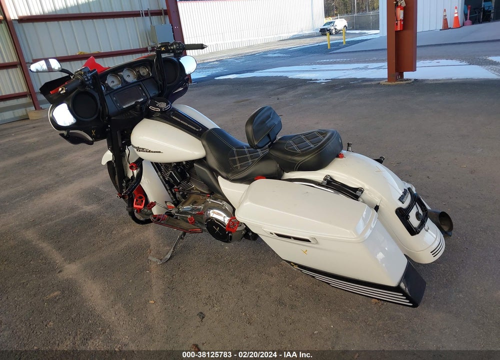 2023 HARLEY-DAVIDSON FXLRST VIN: 1HD1YXZ11PB051117