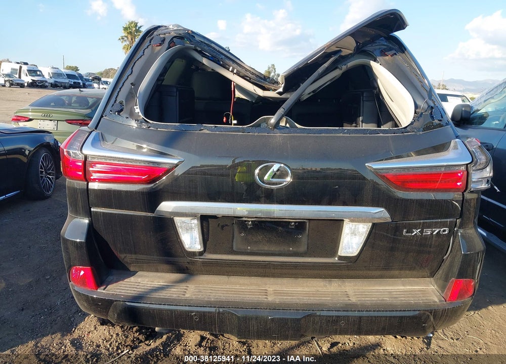 2017 LEXUS LX 570 VIN: JTJHY7AX6H4224858