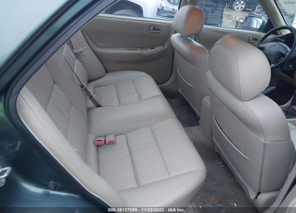 1999 MAZDA 626 VIN: 1YVGF22C0X5888160