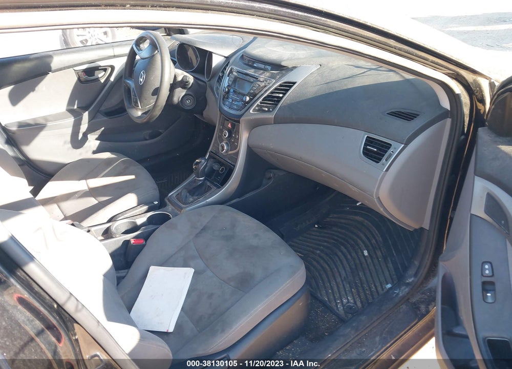 2016 HYUNDAI ELANTRA VIN: KMHDH4AE3GU544101