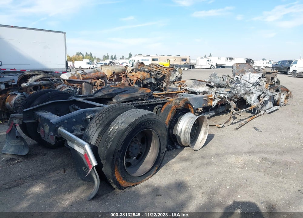 2020 FREIGHTLINER CASCADIA 126 VIN: 3AKJHHDR1LSLW0947