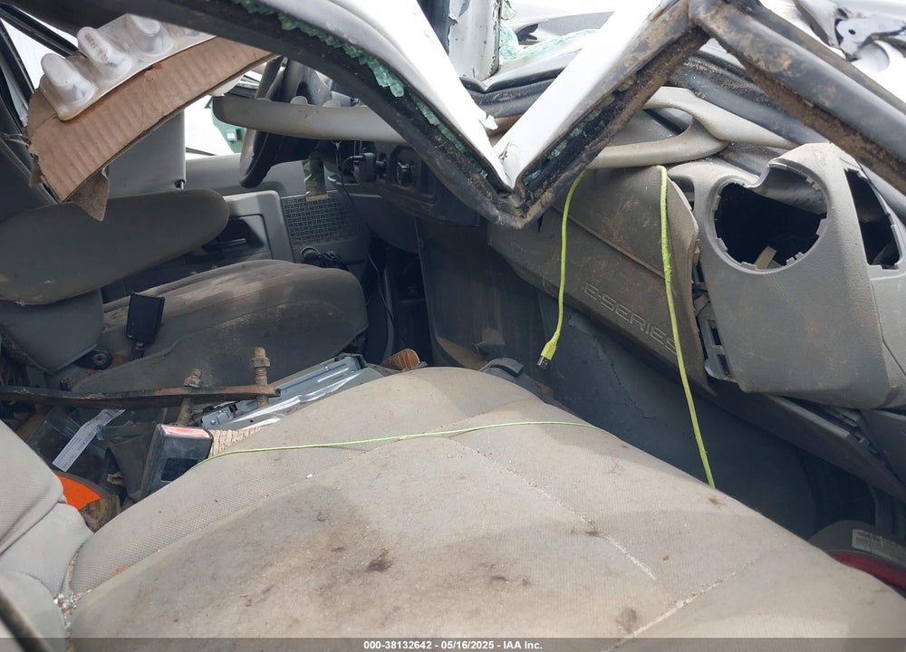 2012 FORD E-350 SUPER DUTY XL VIN: 1FBSS3BL1CDA53125